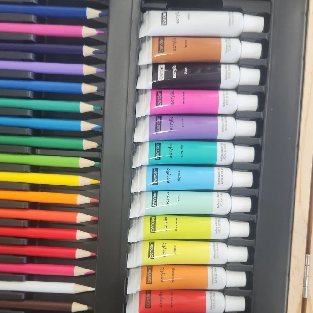 Art Supply Set - Colored Pencils, Markers & Paint Tubes - Multicolor
